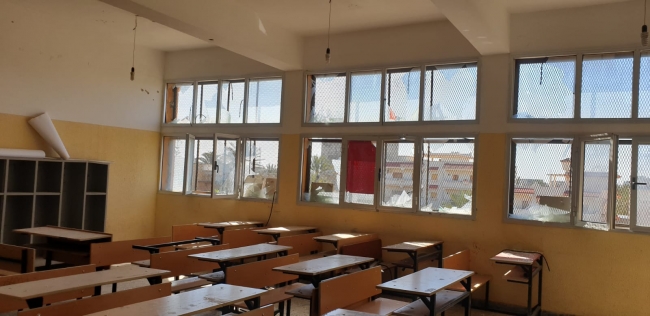 Hafter okullara da saldırıyor